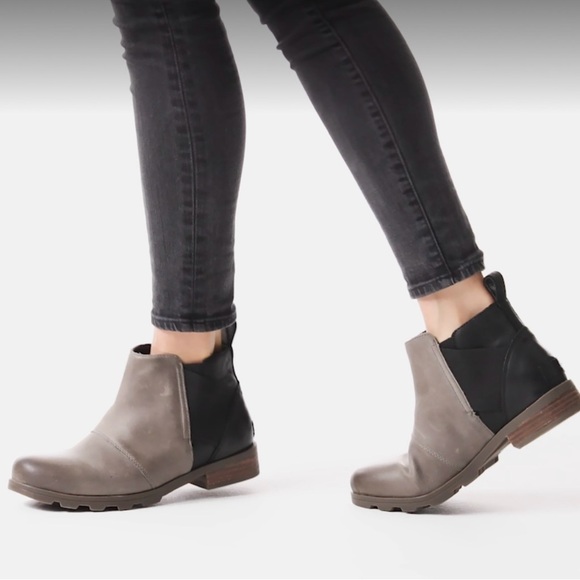 Sorel Emelie Chelsea Boat in Quarry and Black - Picture 1 of 8